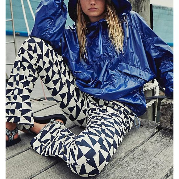 🎉LAST CHANCE🎉 FP MOVEMENT Spring Showers Packable Solid Rain Jacket / Atlantic - Picture 7 of 15